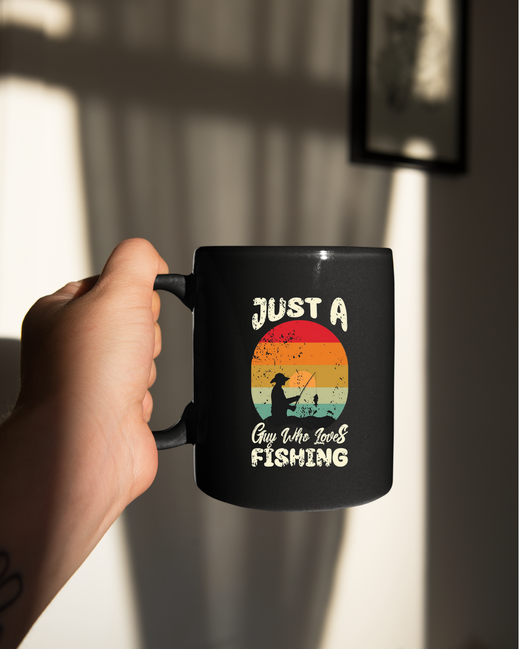 Crewneck Sweatshirt, Vintage Rainbow Surf Sunset "I'm a Dreamer" Graphic, Retro Surf Pullover, Casual Unisex Shirt, Cozy Beach Vibes Tee