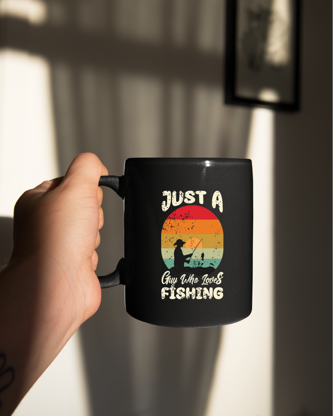 Crewneck Sweatshirt, Vintage Rainbow Surf Sunset "I'm a Dreamer" Graphic, Retro Surf Pullover, Casual Unisex Shirt, Cozy Beach Vibes Tee