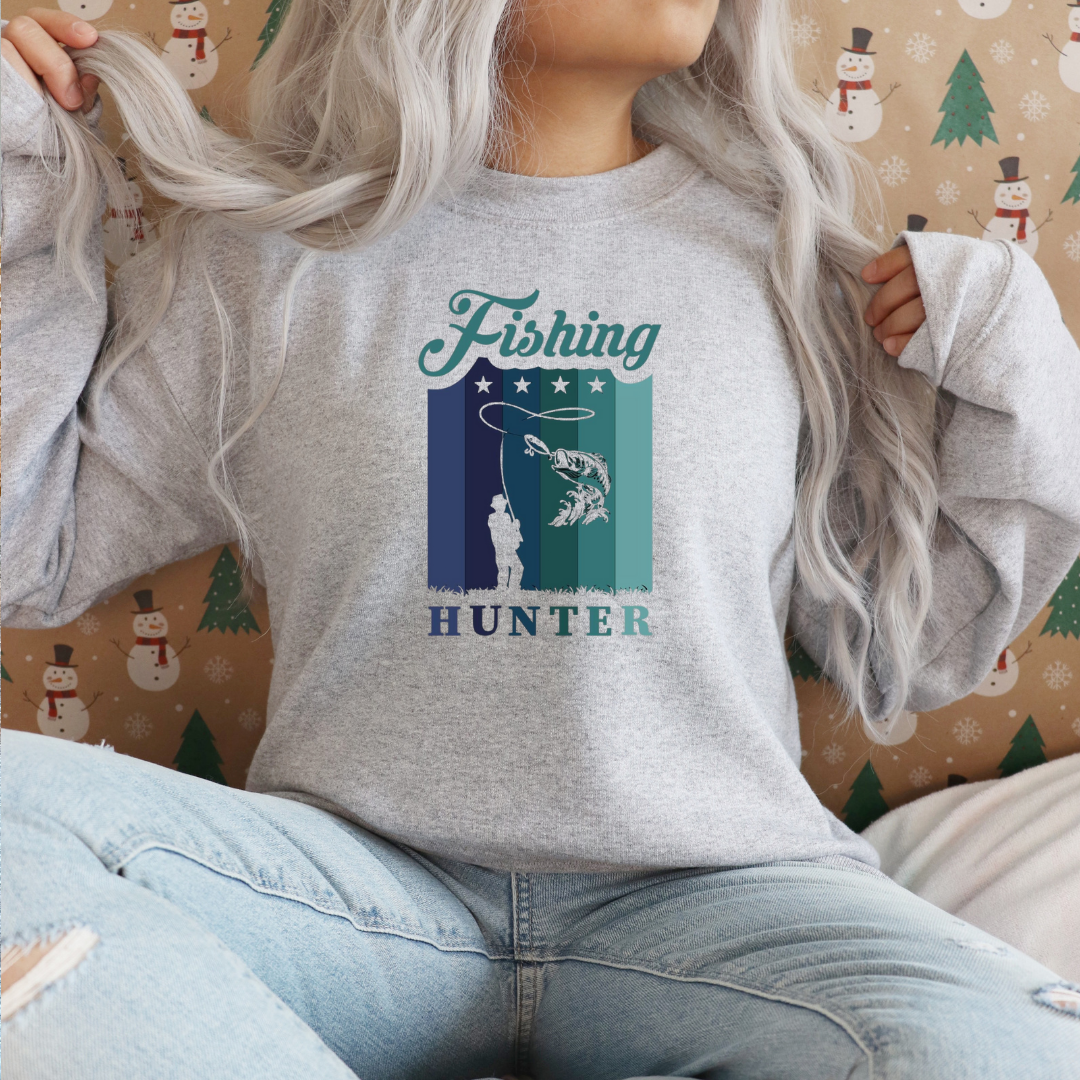 Fishing Hunter Crewneck Sweatshirt, Retro Angler Graphic Pullover, Outdoor Adventure Shirt, Fisherman Gift, Vintage Fishing Hobby Tee