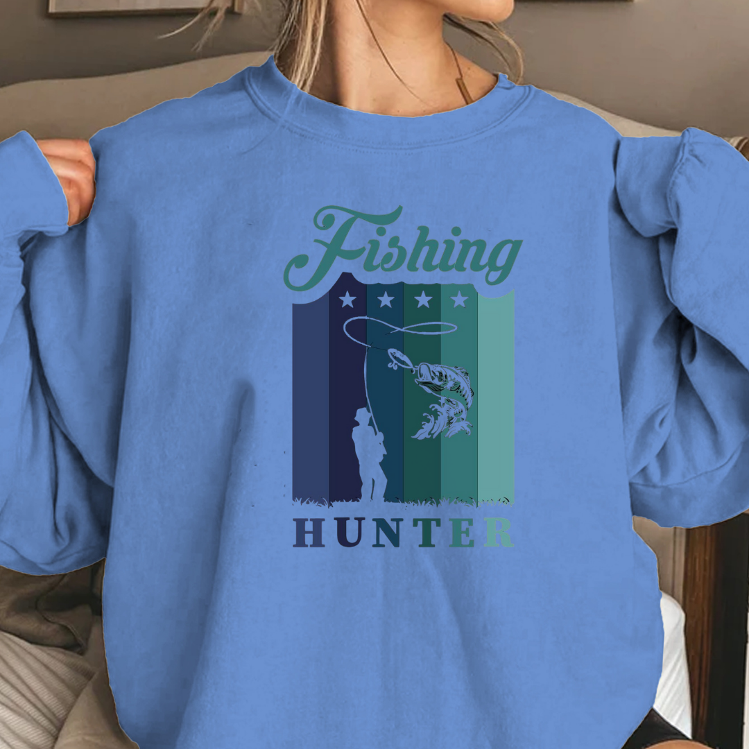 Fishing Hunter Crewneck Sweatshirt, Retro Angler Graphic Pullover, Outdoor Adventure Shirt, Fisherman Gift, Vintage Fishing Hobby Tee