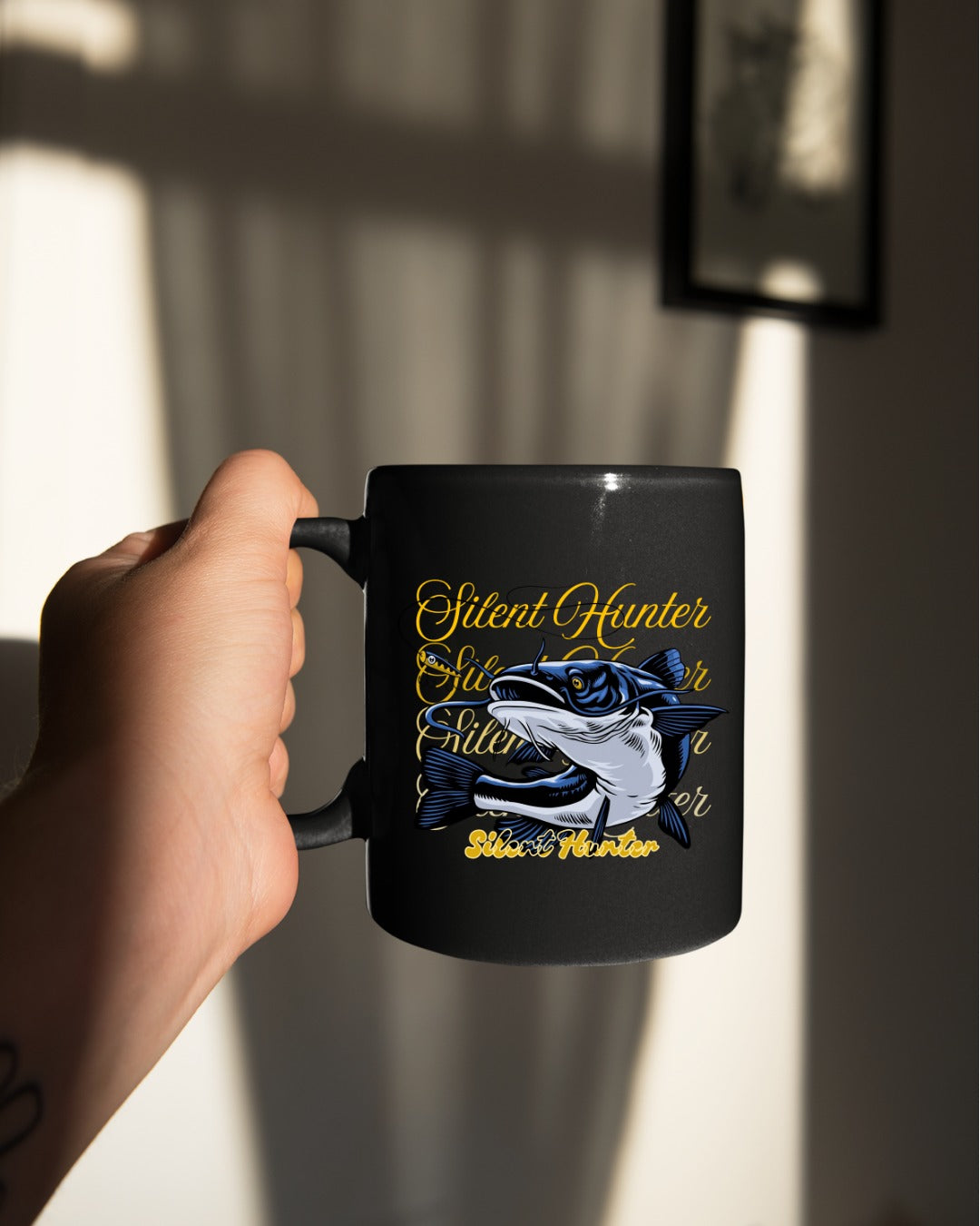 Shout Hunter Fishing Crewneck Sweatshirt, Marlin Graphic Pullover, Fisherman Gift, Retro Ocean Angler Apparel, Deep Sea Fishing Crewneck